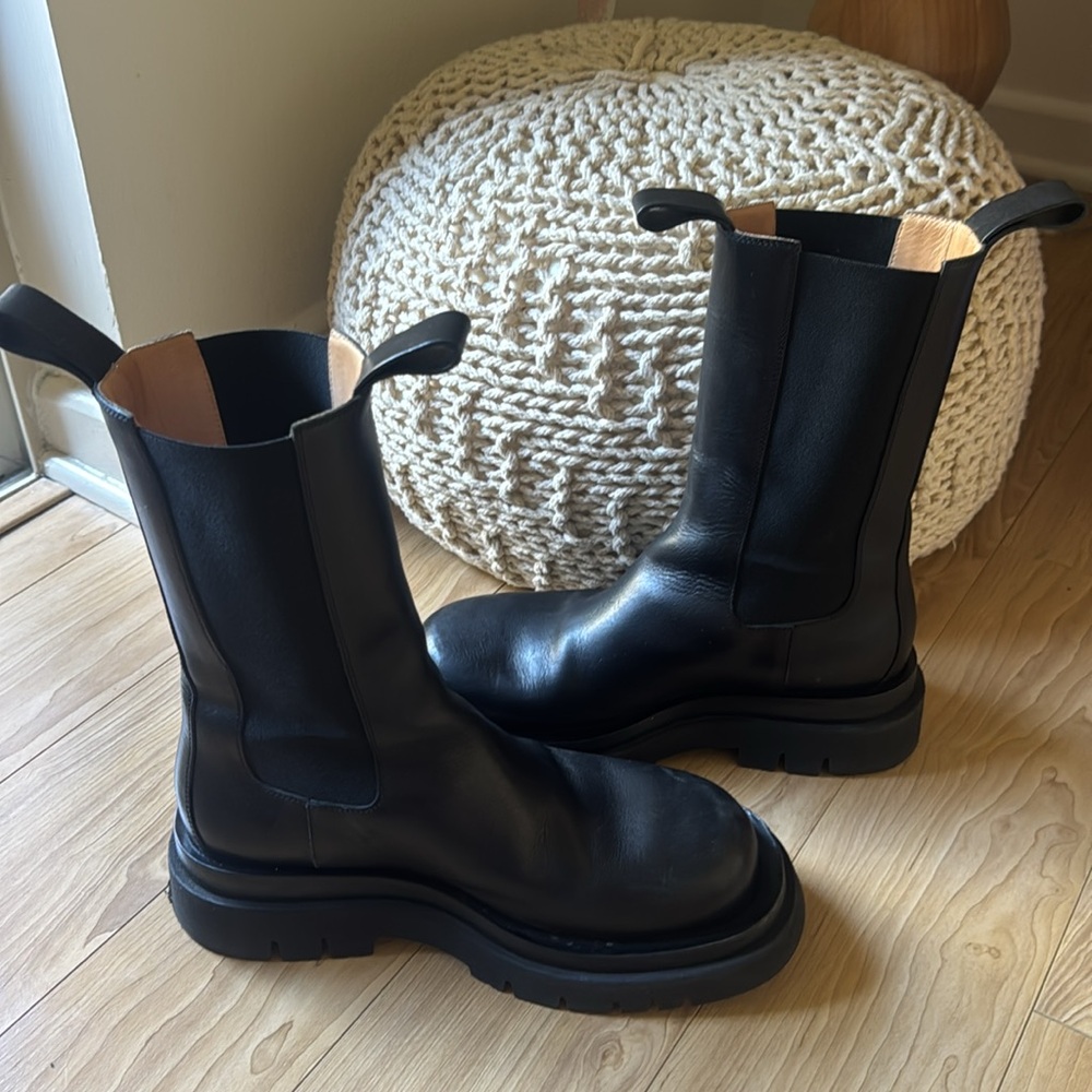 Bottega Veneta The Lug Boots - Picture 6 of 10